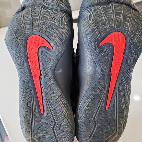 Youth Nike Future Court size 7Y - Picture 3 of 4